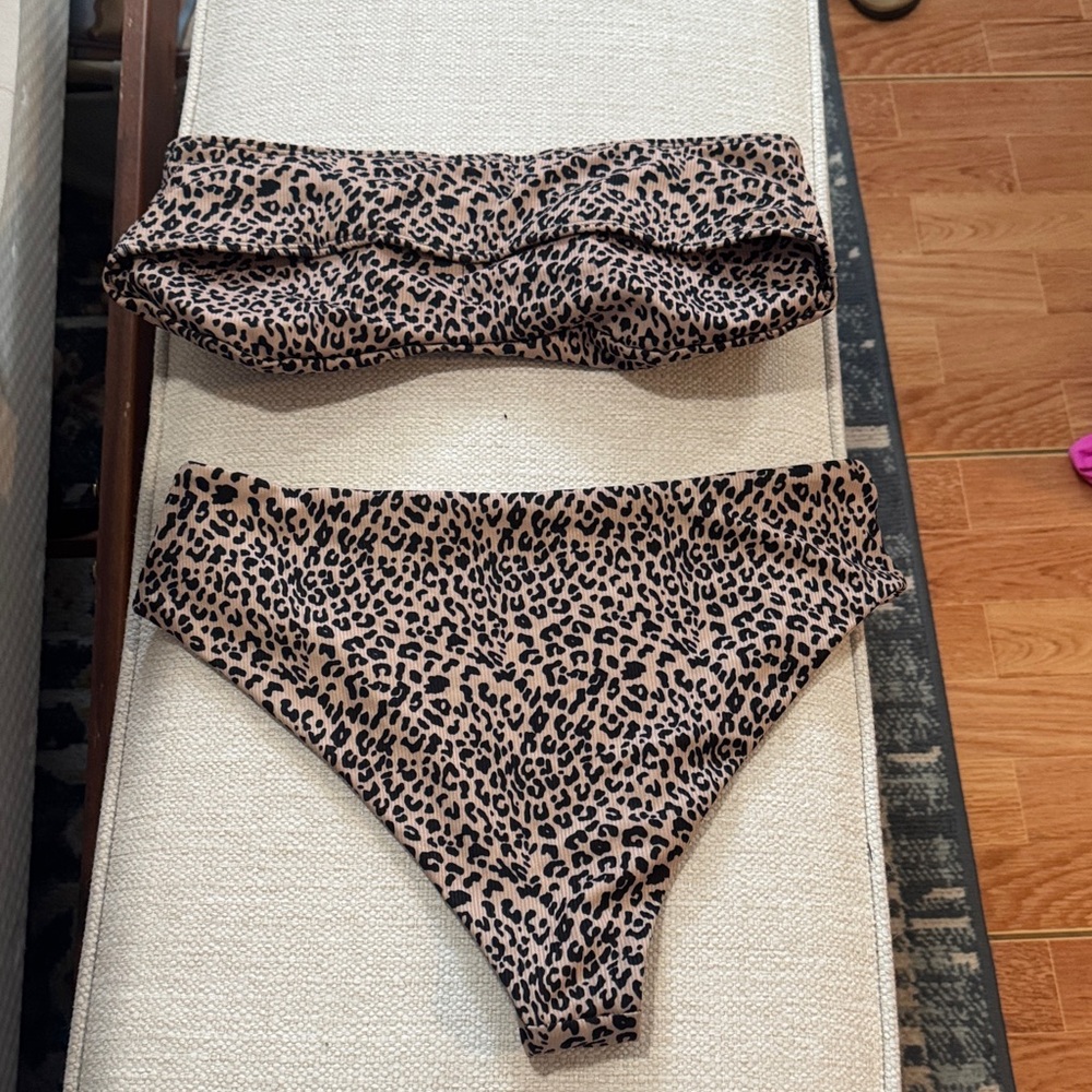 Chic Animal Print Bikini Set